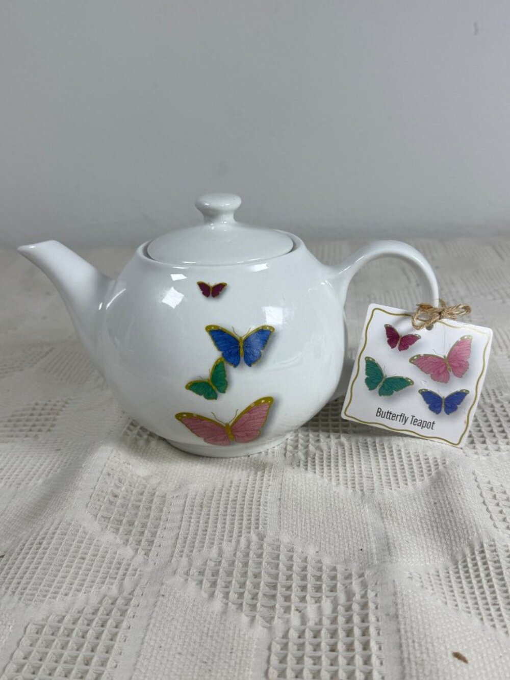 Butterfly Pattern Godinger Ceramic Gift Teapot DW & MW Safe White w Butterflies